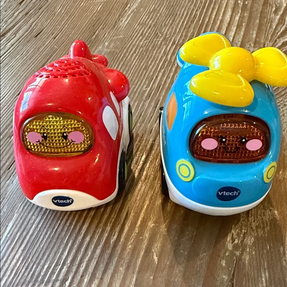 Vtech Colorful Airplane and Helicopter Toy Set lights up and sings